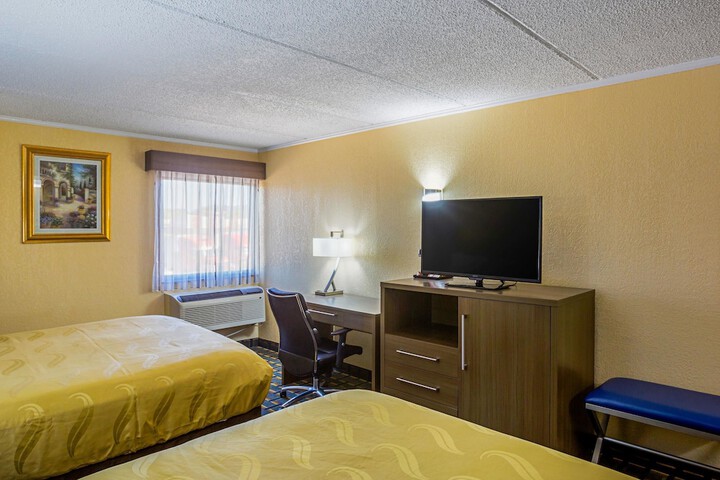 Room 14 of 26