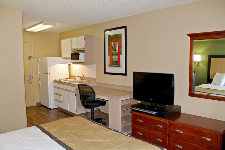 Room 20 of 35