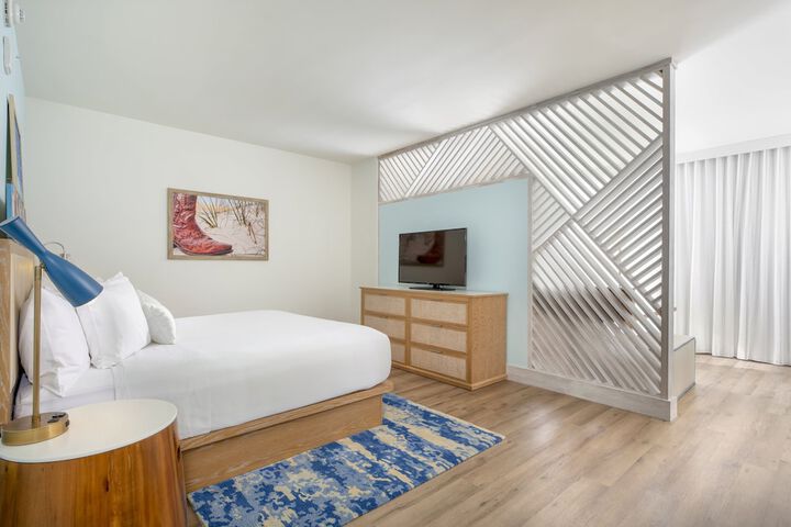 Room 20 of 38
