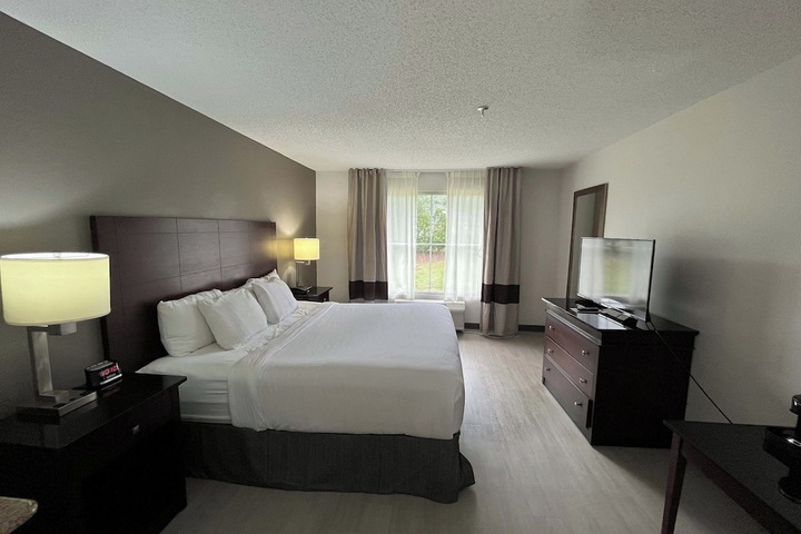 Room 11 of 23