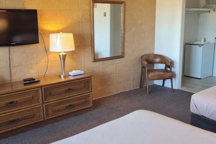 Room 22 of 46