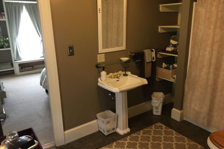 Room 21 of 72