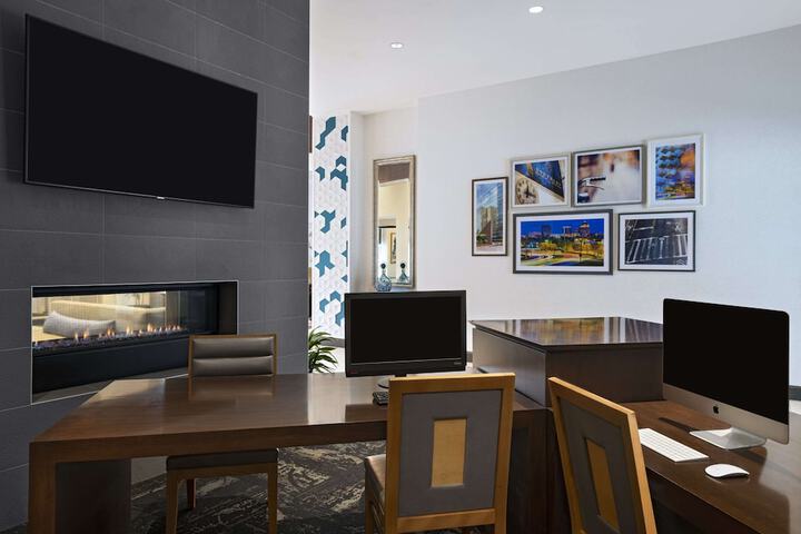 Hyatt Place Greensboro / Downtown