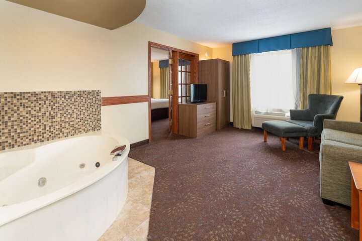 Holiday Inn Express St. Paul S - Inver Grove Hgts by IHG
