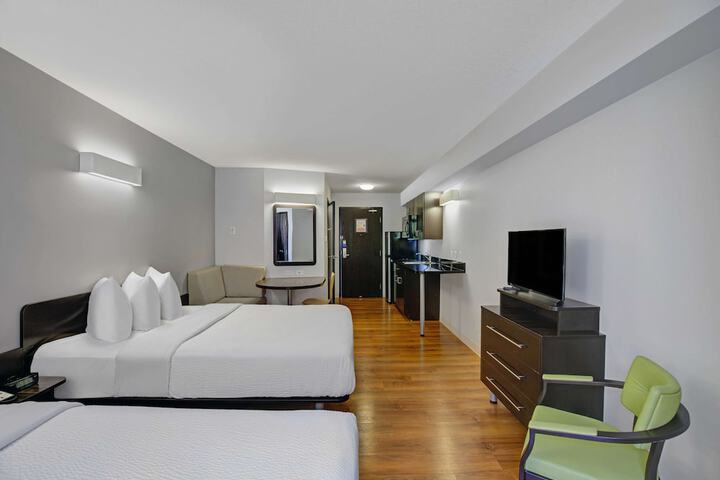 Room 26 of 46