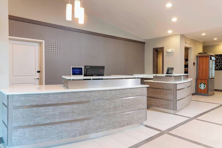 Residence Inn Akron South / Green