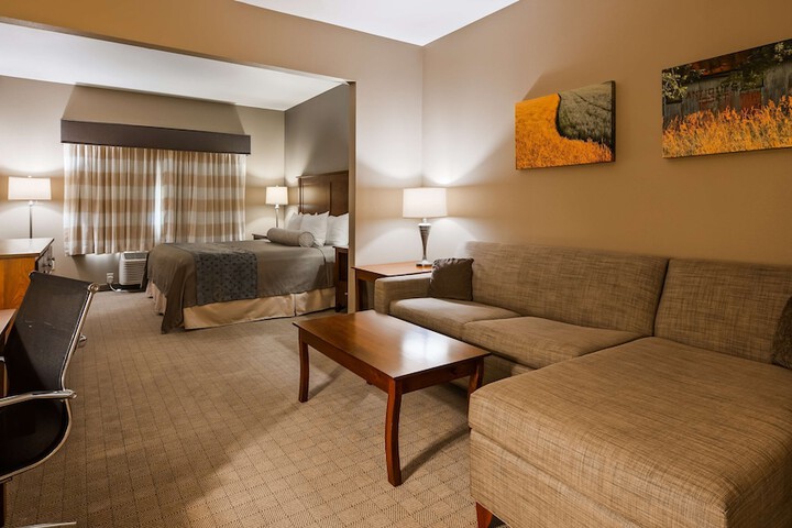 Room 7 of 34
