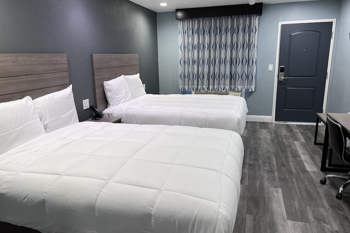 Room 10 of 52