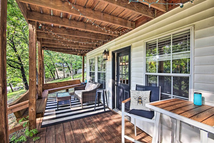 Private Fishing Dock: Grand Lake Home