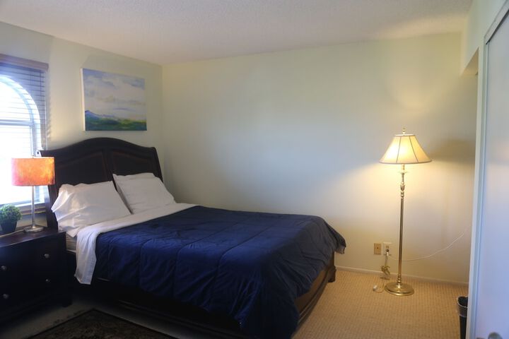 Room 20 of 33