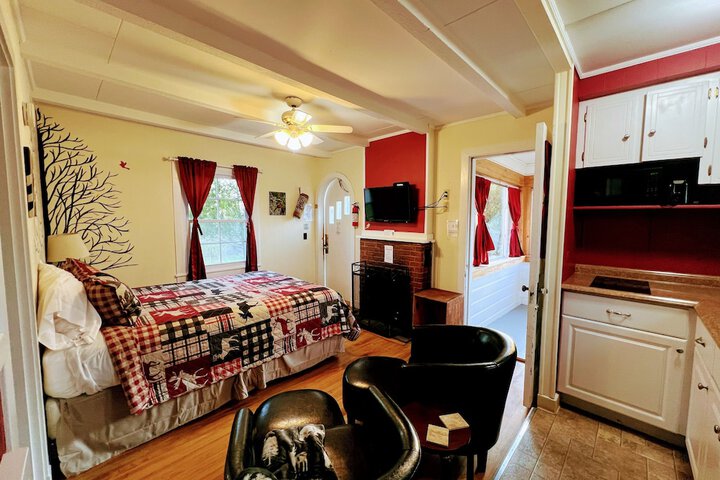 Room 140 of 177