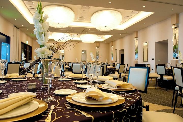 Kimpton Hotel Palomar Phoenix Cityscape by IHG