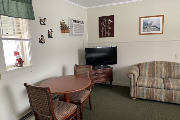 Room 19 of 48