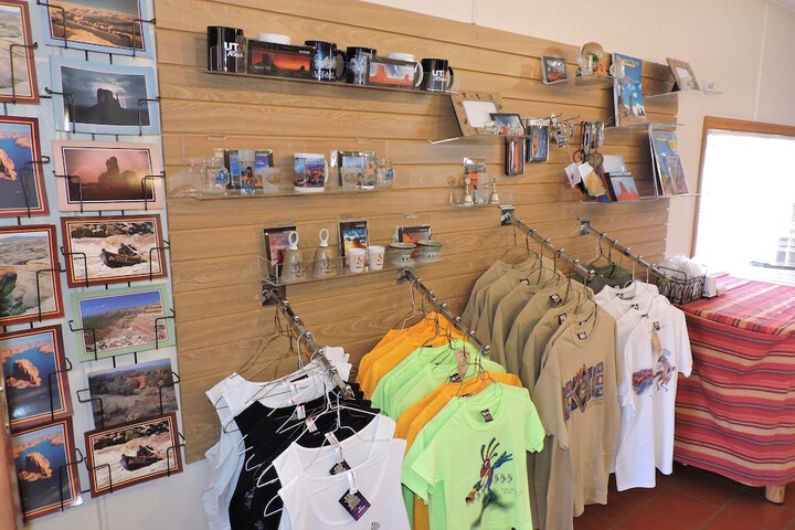 Gift Shop 37 of 47