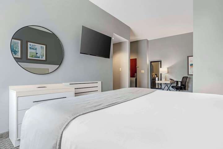 Room 19 of 37