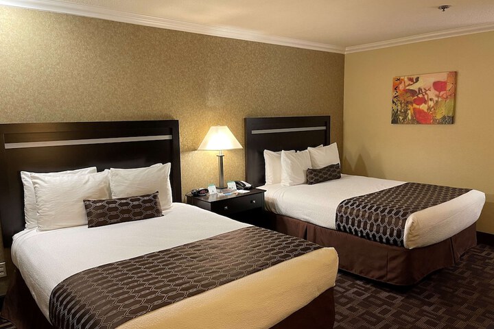 Room 15 of 22
