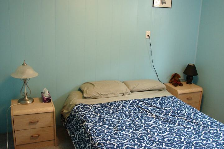 Room 4 of 13