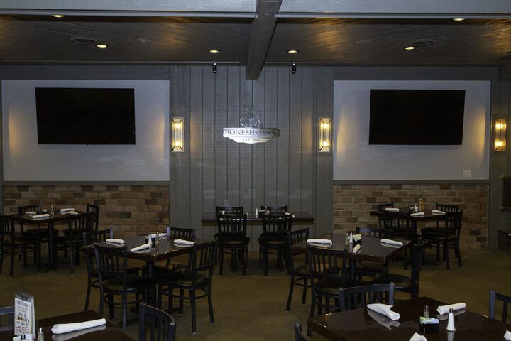 Dining 33 of 41