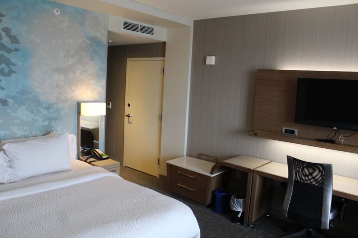 Room 36 of 74