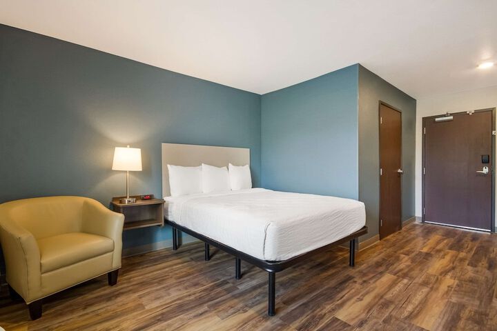 Room 9 of 29