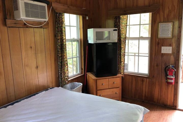 Room 53 of 119
