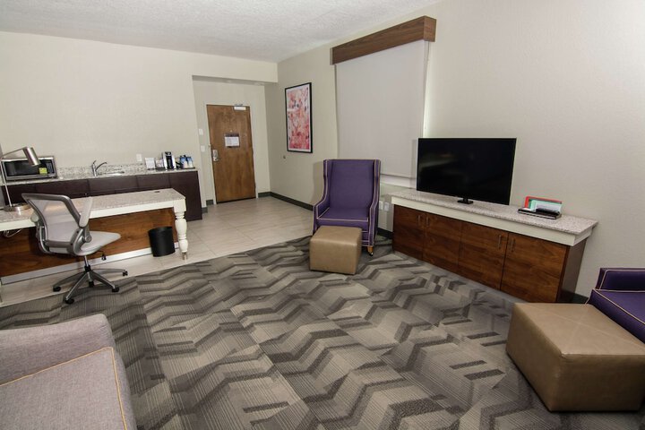 Room 47 of 64