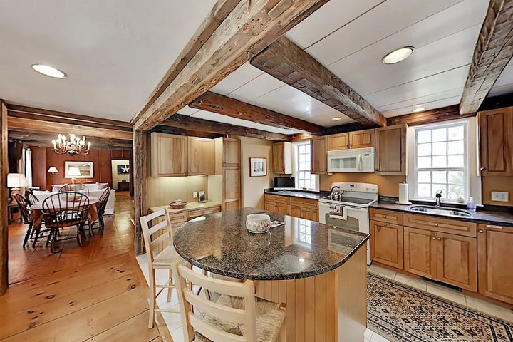 Timeless Cape Near Cold Storage Beach 4 Bedroom Home