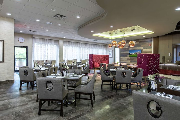 DoubleTree by Hilton Winston Salem - University