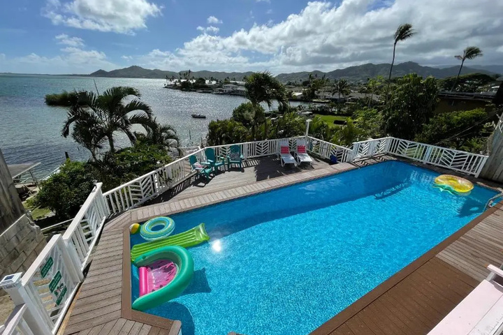 The Pink Villa in Paradise
