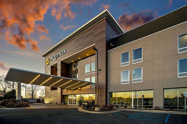 Hotel 3 of 38
