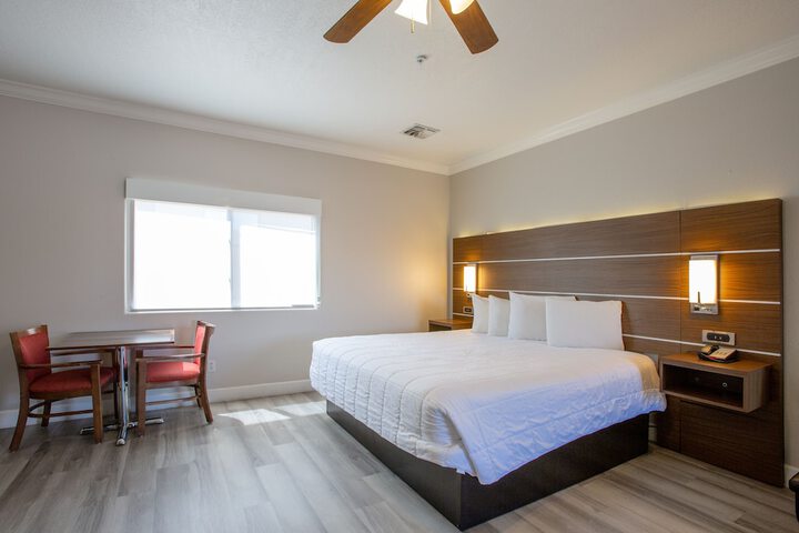 Room 10 of 50