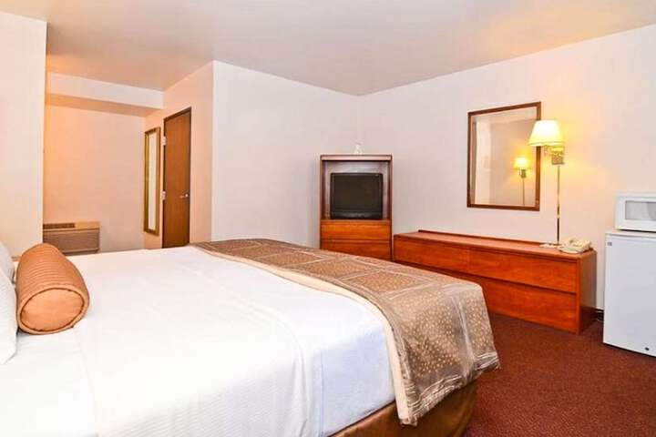 Room 14 of 34