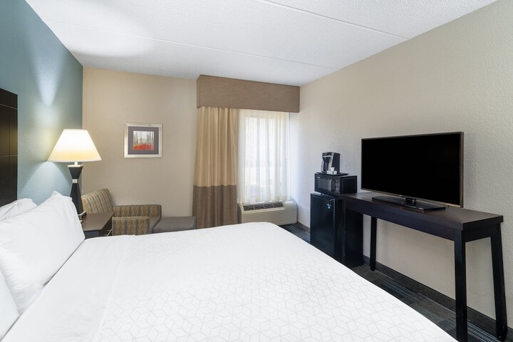 Room 19 of 41