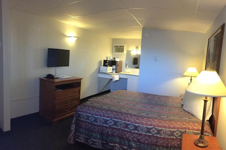 Room 16 of 41