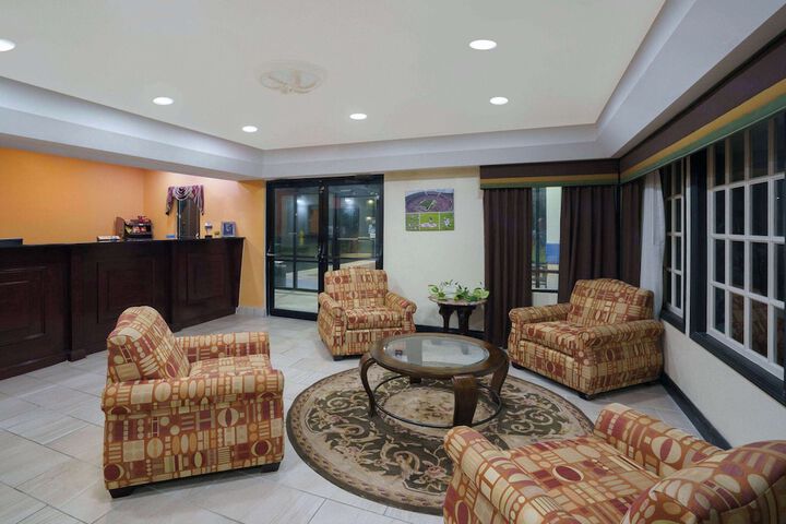 Hotel Interior 6 of 36