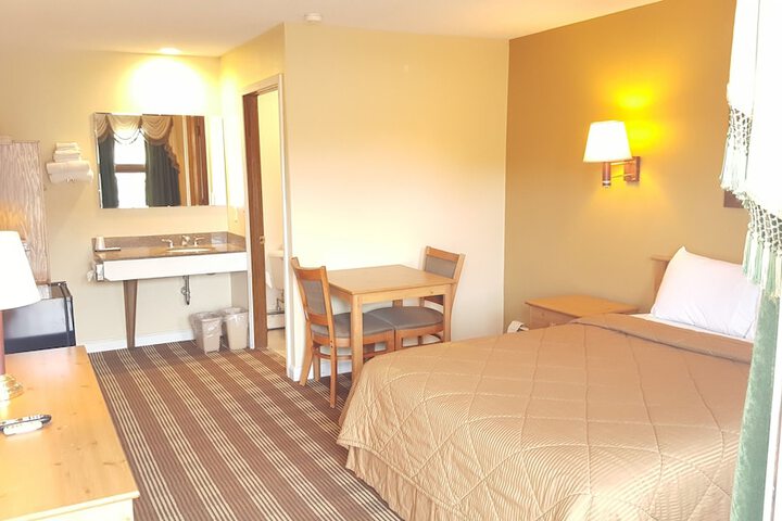 Oakdale Motel