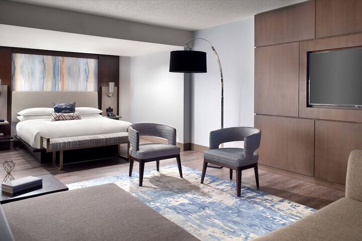 Room 35 of 71