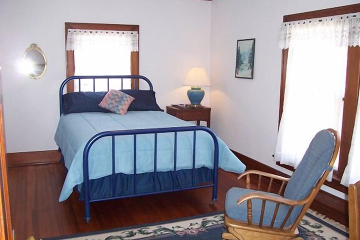 Room 5 of 24