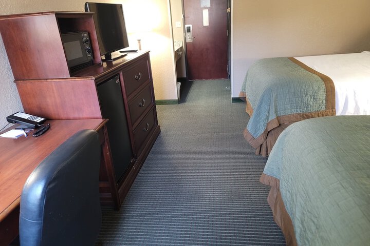 Room 28 of 43