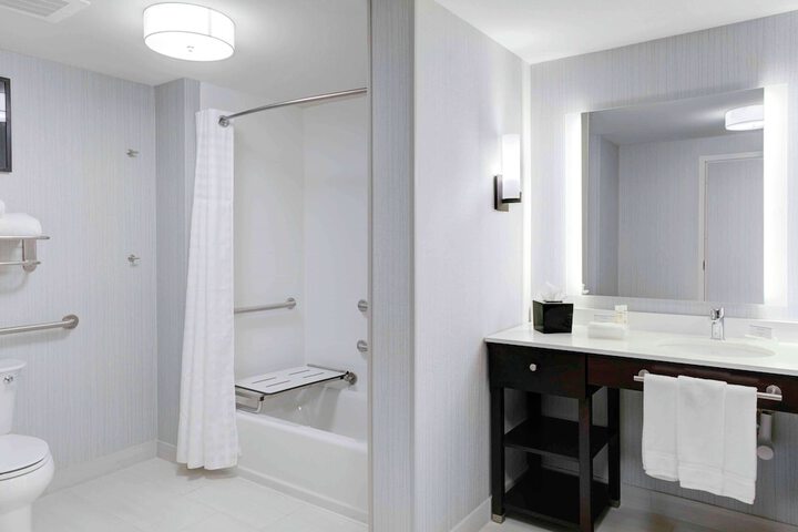 Homewood Suites by Hilton Lansing Eastwood