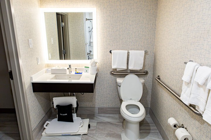 Holiday Inn Express Columbus-Dublin by IHG