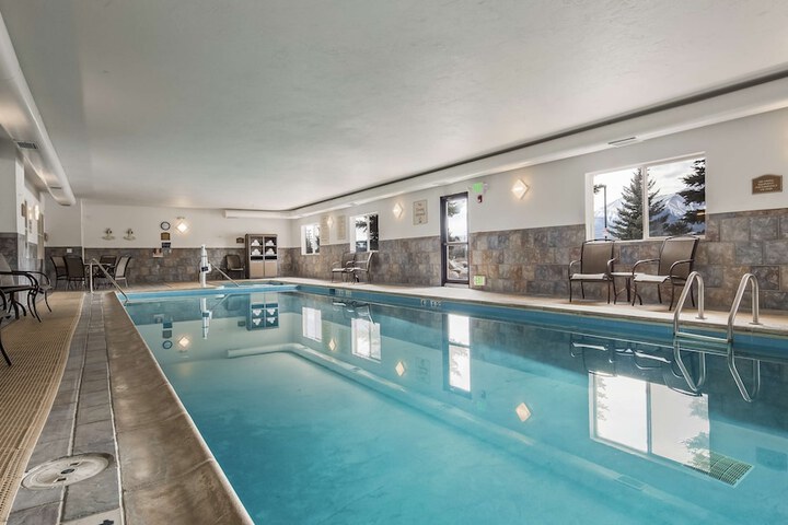 Pool 5 of 54