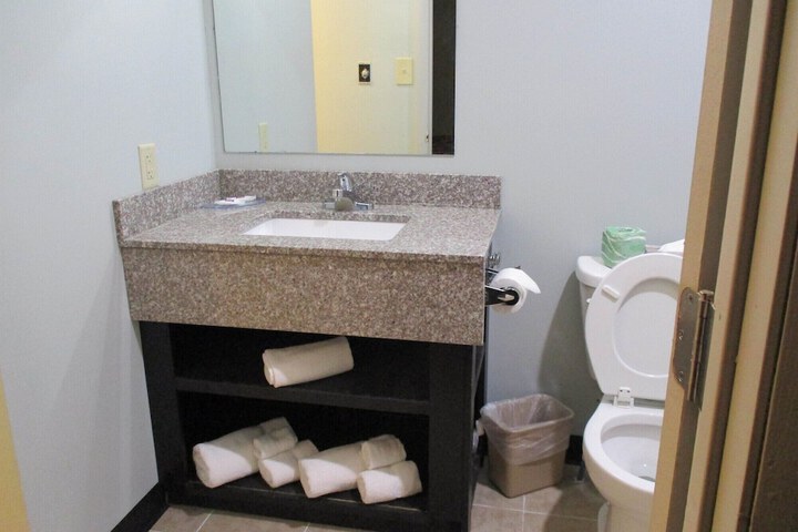 Motel 6 Shartlesville PA