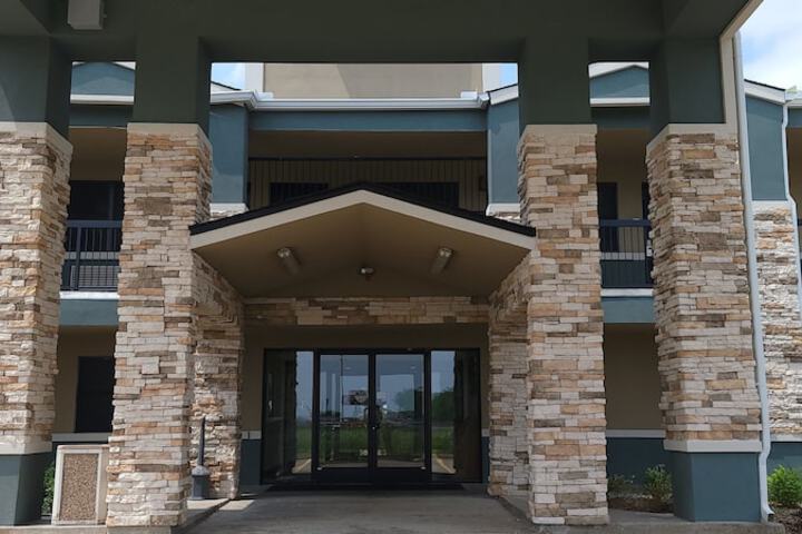 Hotel 4 of 39