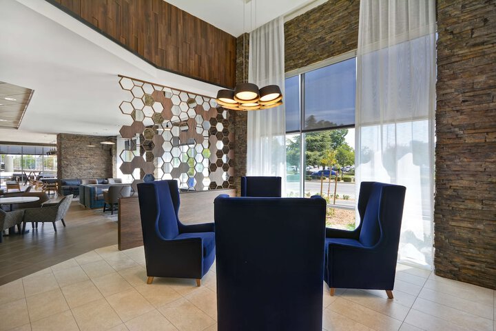 Hyatt Place Fresno