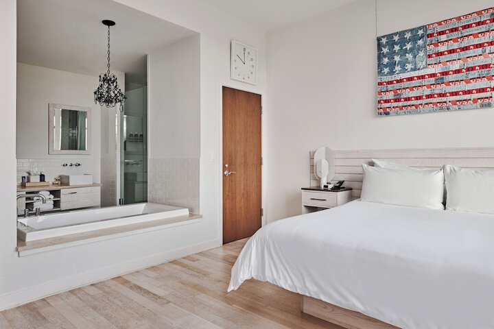 Room 37 of 85