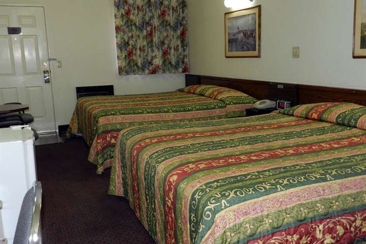 Room 21 of 34