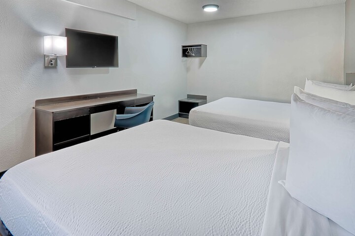 Motel 6 Lancaster CA