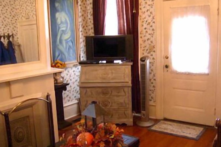Room 20 of 28