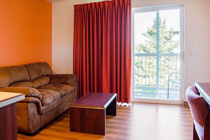 Room 23 of 35